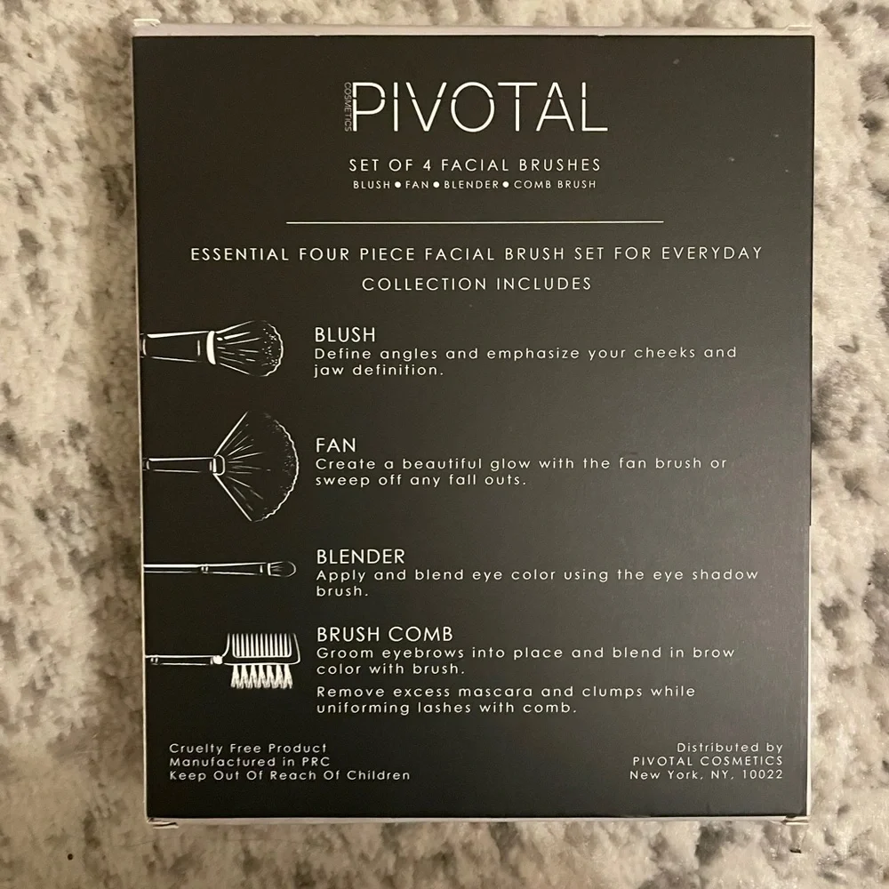 PIVOTAL COSMETICS || 4-Piece Essentials Facial Brush Set 🔘NWT🔘